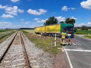 Zderzenie szynobusu z ciężarówką na przejeździe kolejowym w Kaczorowach. To kolejne takie zdarzenie!
