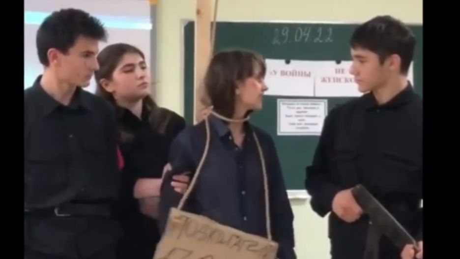 Szokująca impreza w dagestańskiej szkole