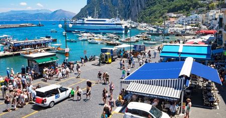 Apel w sprawie chaosu na Capri. "Nie do zniesienia"