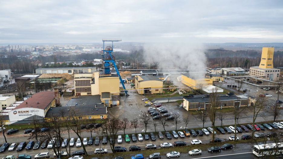 reporter_baza_2022-01
29.12.2021 Lubin , kopalnia KGHM Polska Miedz , Zaklady gornicze ZG Lubin n/z szyb Boleslaw fot. P.Dziurman/REPORTER
PIOTR DZIURMAN/REPORTER