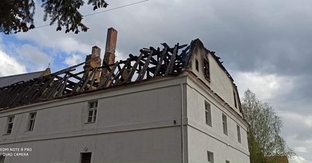 Polkowice. Rusza zbiórka na odbudowę spalonej plebanii. Potrzeba ok. 2 mln zł