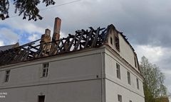 Polkowice. Rusza zbiórka na odbudowę spalonej plebanii. Potrzeba ok. 2 mln zł