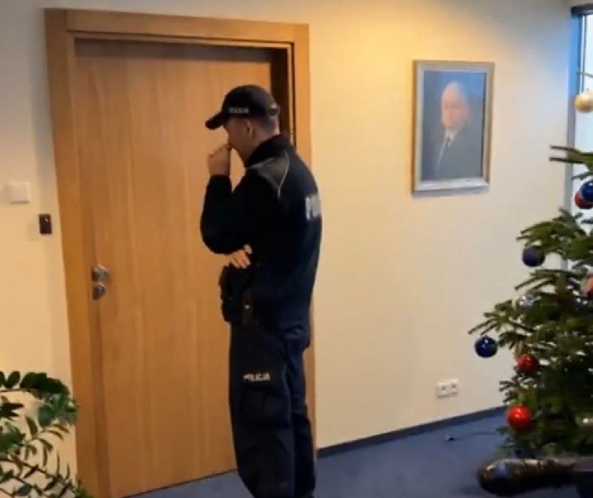 Pokazano screen z TVP. Jeden szczegół przykuł uwagę