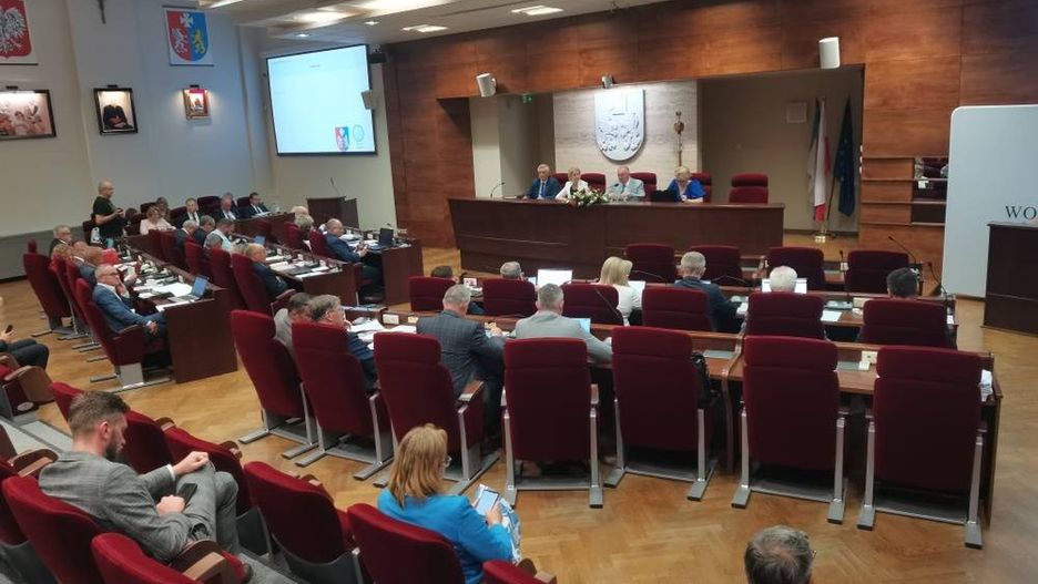 Po długiej dyskusji sejmik poparł absolutorium i wotum zaufania dla Zarządu Województwa Podkarpackiego