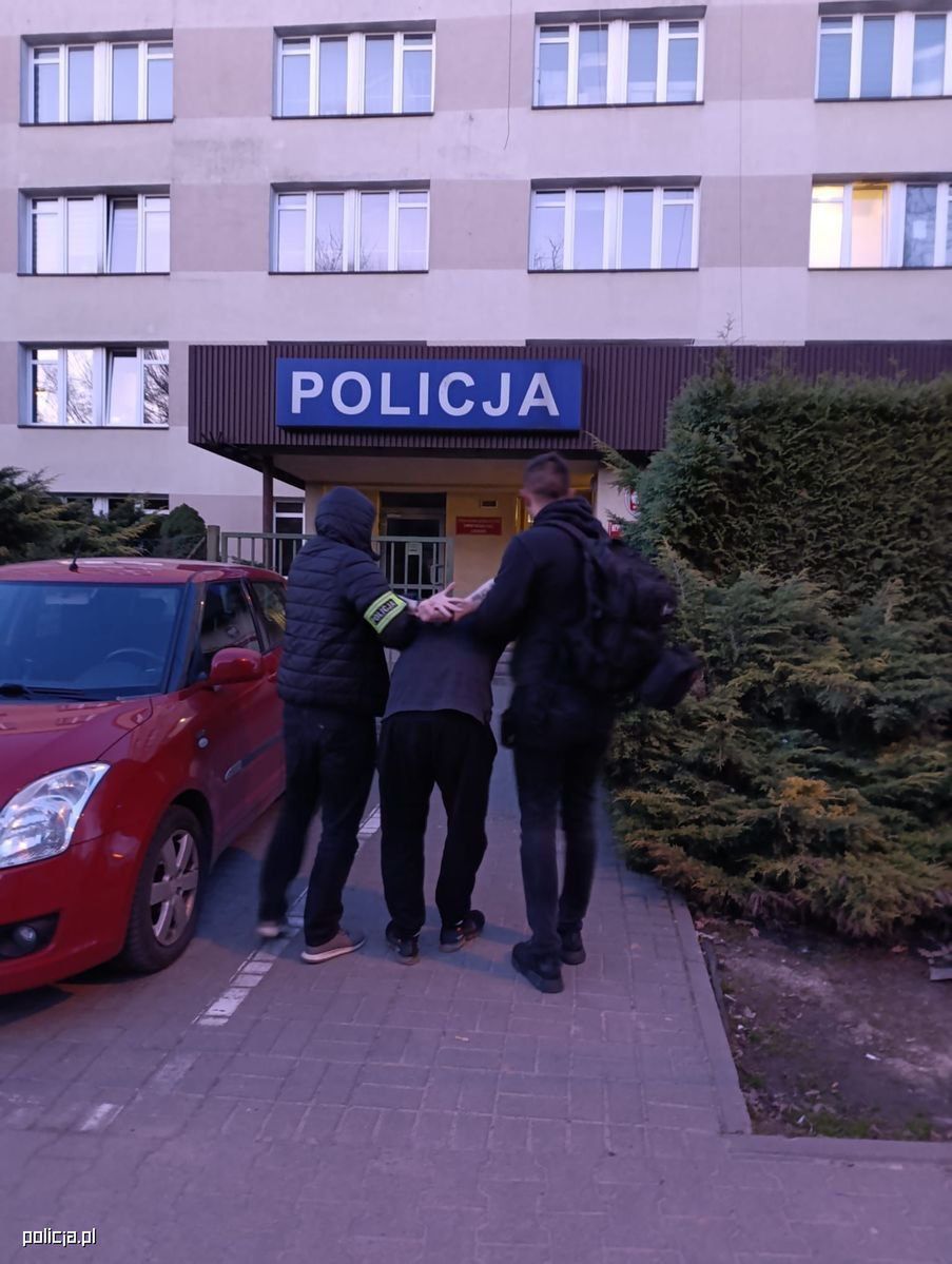 Nożownik zatrzymany przez Krakowskich policjantów.