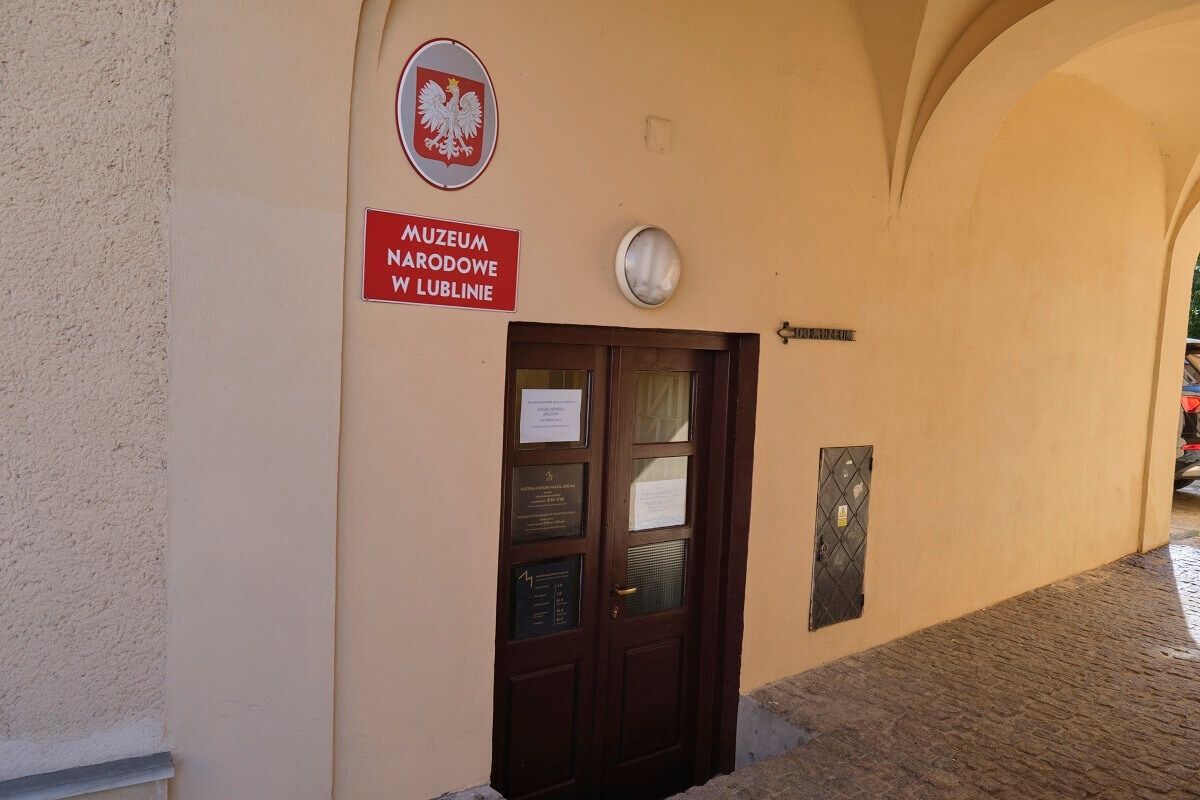 Drzwi wejściowe do Muzeum Historii Miasta Lublin