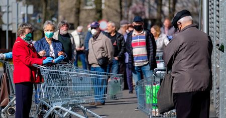 Niedziele handlowe grudzień 2020. Sklepy otwarte 6 grudnia. Czy to niedziela handlowa?