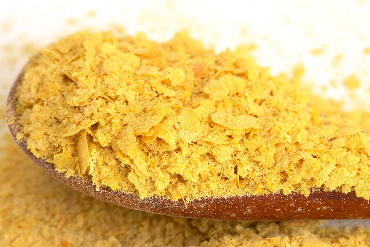 Nutritional yeast flakes: The "Vegan Gold" offers health benefits and culinary versatility
