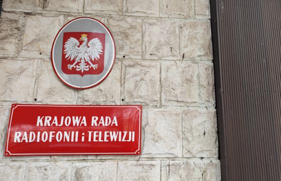 KRRiT poskarżyła się na kanały po polsku do Madrytu i Pragi