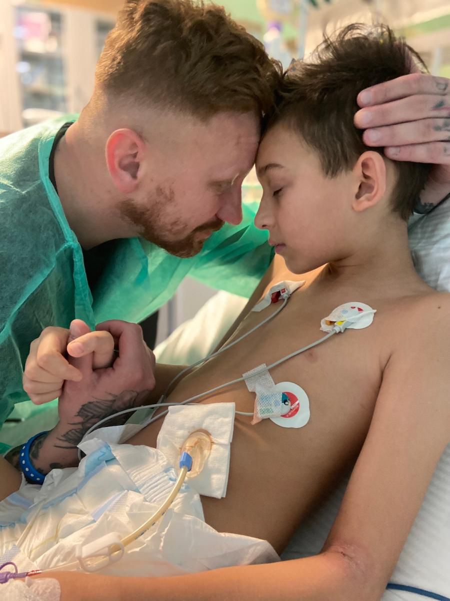 Jacek z tatą niedługo po zapadnięciu w śpiączkę