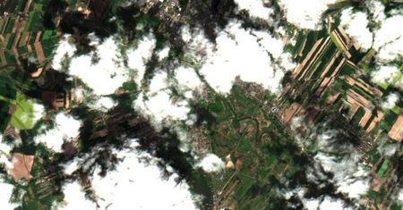 Satelita uchwycił nad Polską. Niesie się zdjęcie z 8 maja
