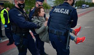 Mariusz Kamiński pisze do policji w sprawie użycia gazu w Warszawie