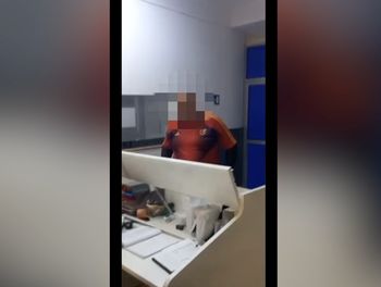 Agresywny 56-latek demolujący szpital trafił do aresztu na 3 miesiące. Usłyszał 7 zarzutów