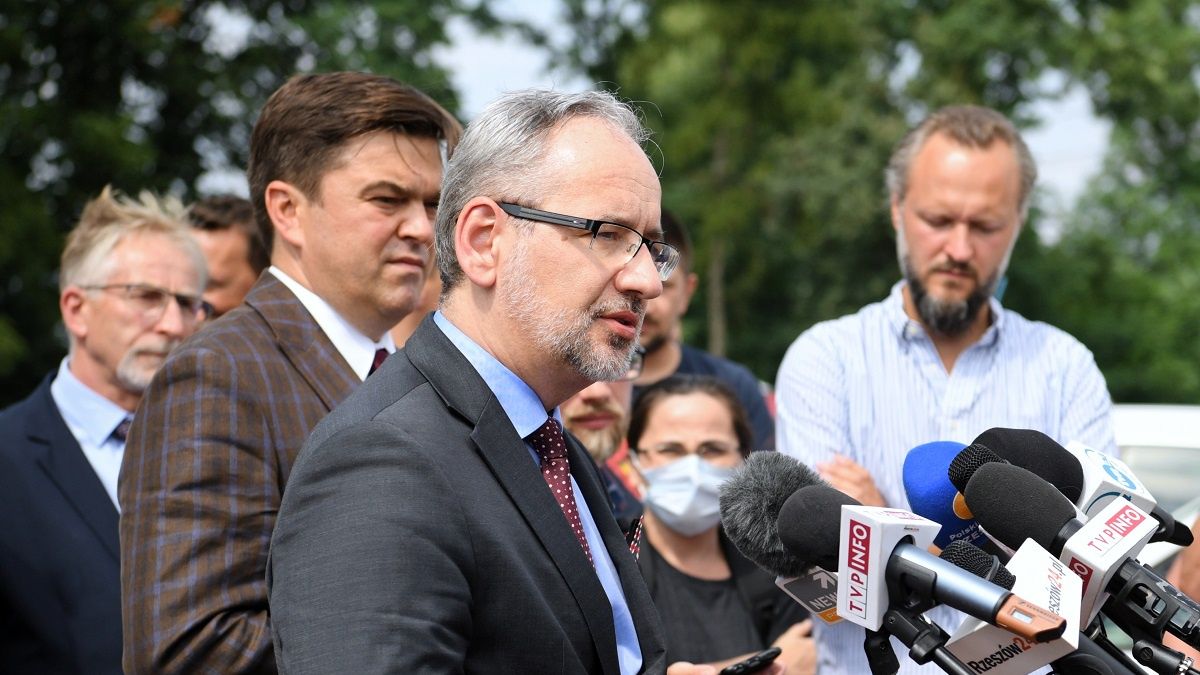 Adam Niedzielski zaatakowany przez antyszczepionkowców w Jeżowie