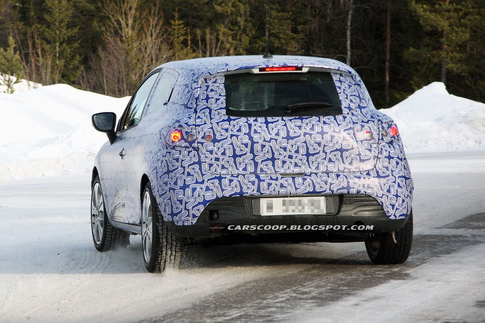 Renault Clio (2013) (źródło: Carscoop)