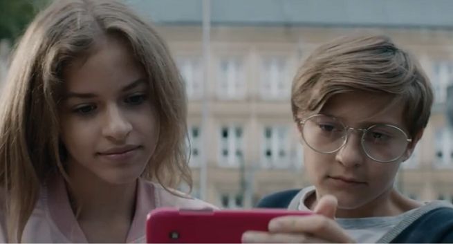 Dorota Wellman w szkolnej kampanii T-Mobile na Kartę (wideo)