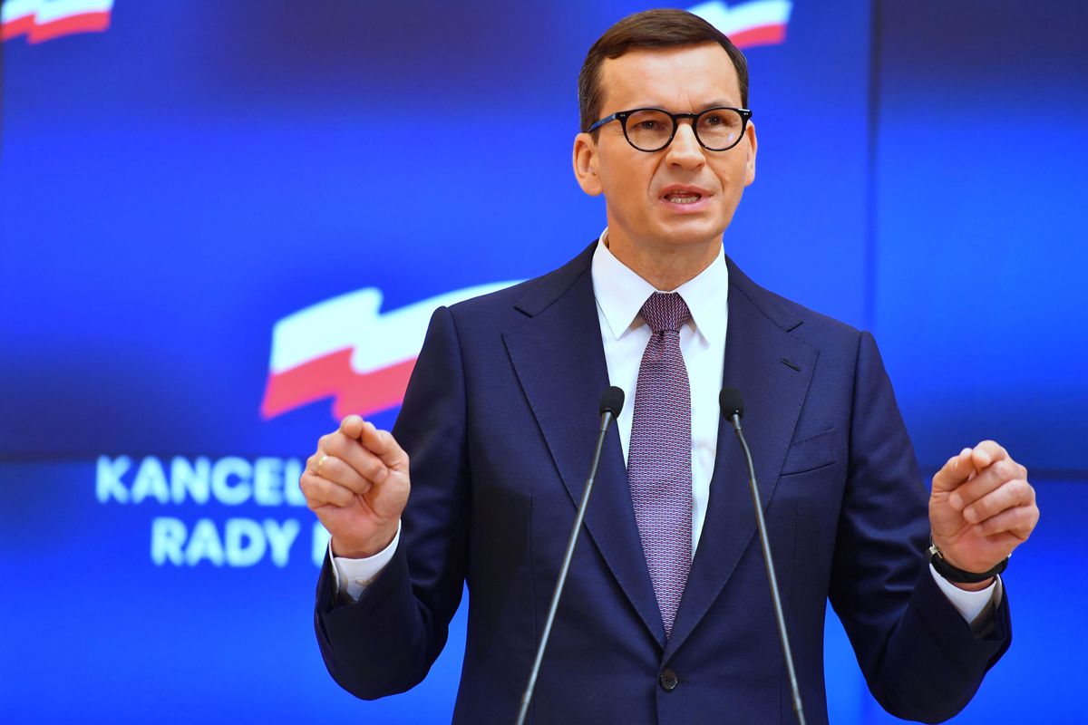 Mateusz Morawiecki o "popychaniu nielegalnych migrantów" 