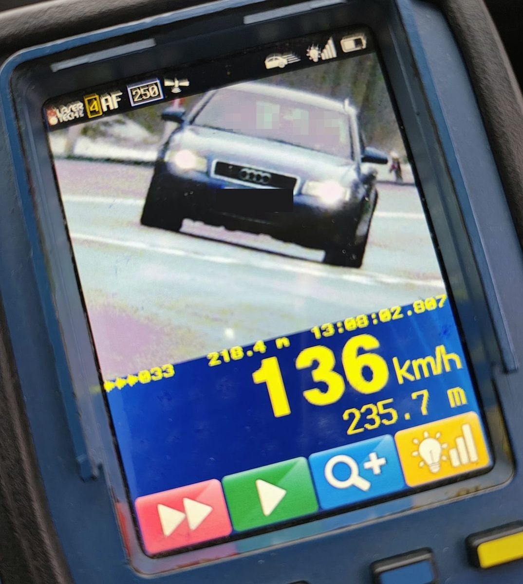 Spieszył się na spotkanie, pędził 136 km/h. Dwa wysokie mandaty od bialskiej drogówki