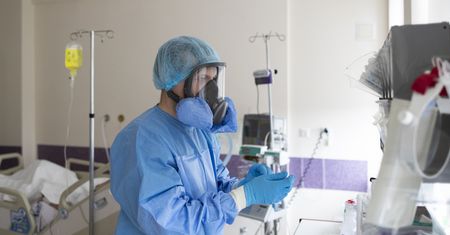 Lek na COVID-19 przeszedł kolejną fazę badań. Ma bardzo wysoką skuteczność