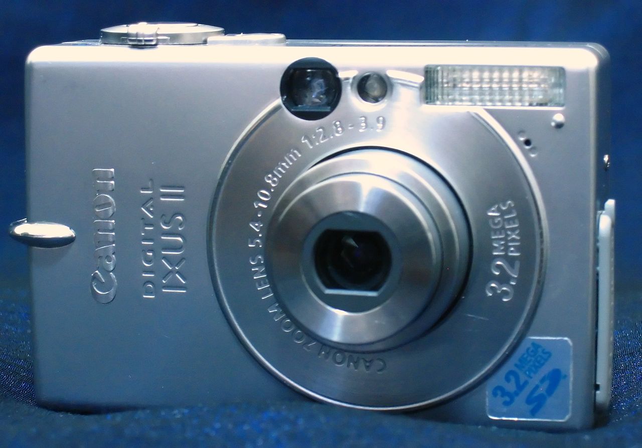 Canon PowerShot SD100 (Digital IXUS II, IXY Digital 30)