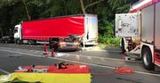 Tragedia na postoju w Niemczech. Audi wbiło się w polską ciężarówkę