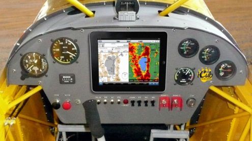 Chcą włożyć iPada do samolotu! Powariowali? 1