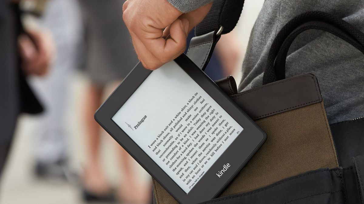 Kindle w świetnej cenie. Amazon przecenia swoje czytniki e-booków 1