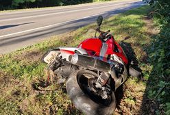 Czołówka motocykla i auta. Alkomat wskazał przyczynę