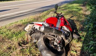 Czołówka motocykla i auta. Alkomat wskazał przyczynę