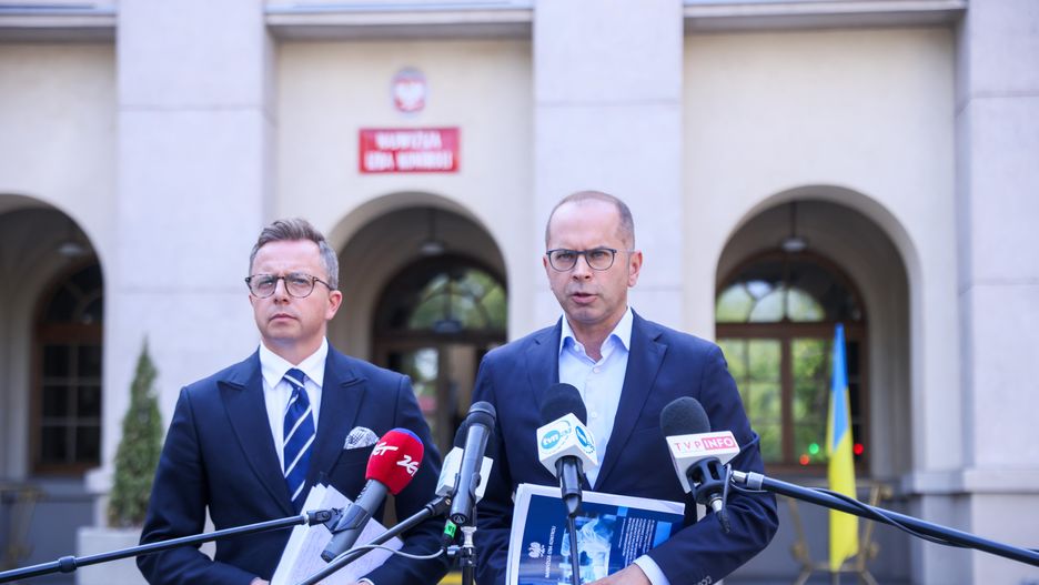"Kroplówka dla nacjonalistów". Opozycja alarmuje po ruchu Glińskiego