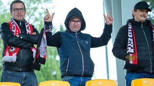 Kibice na meczu Pogoń Staszów - AKS 1947 Busko-Zdrój w Keeza 4. Lidze Świętokrzyskiej. Dopingowaliście? Szukajcie się na zdjęciach