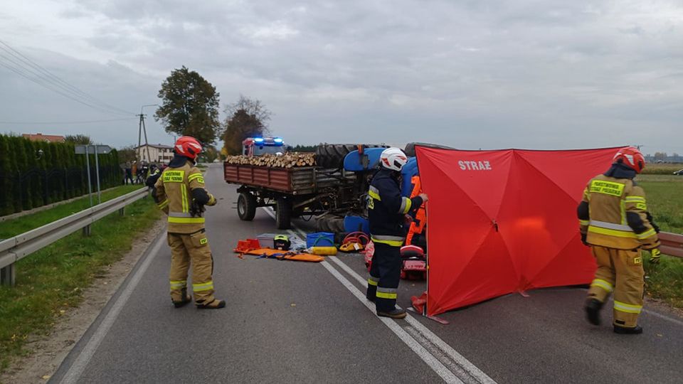 Wypadek drogowy w Działdowie. Nie żyje kierujący traktorem mężczyzna