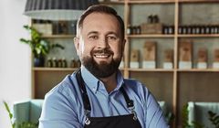 Marcin Rusnarczyk reklamuje ekspresy do kawy Nivona