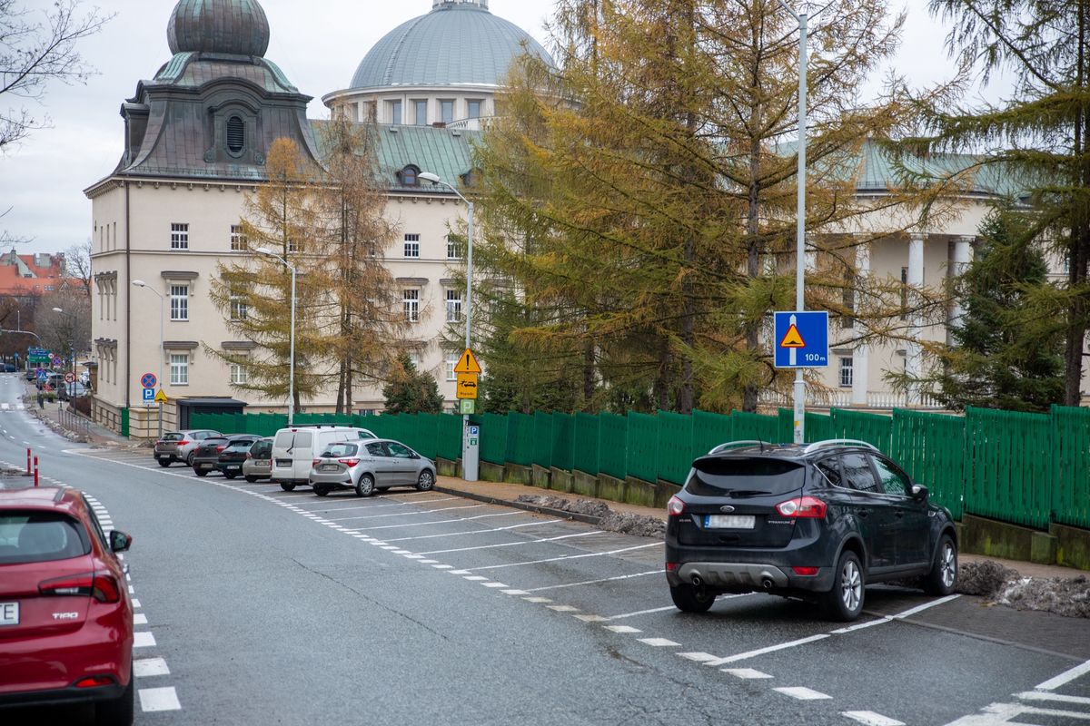 Od 1 grudnia dużo łatwiej znaleźć miejsce do parkowania w centrum Katowic 