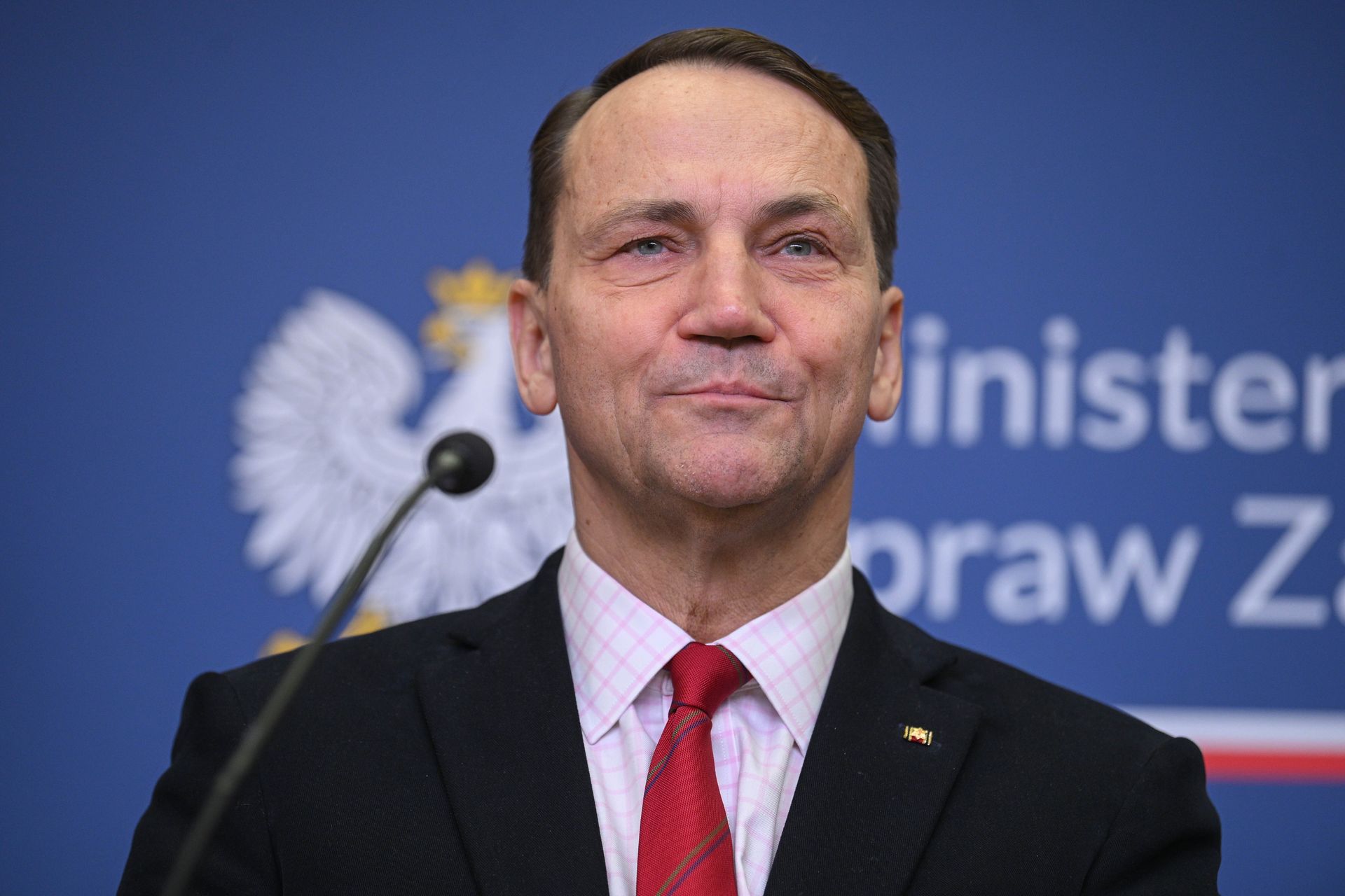 "Bez paniki". Sikorski uspokaja ws. Rosji