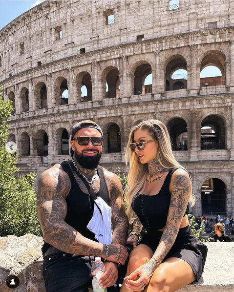 Daniel Majewski uderza w Lexy Chaplin