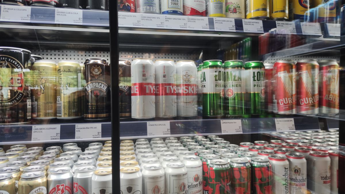 Koniec z alkoholem na stacjach? Gorąca dyskusja w studiu