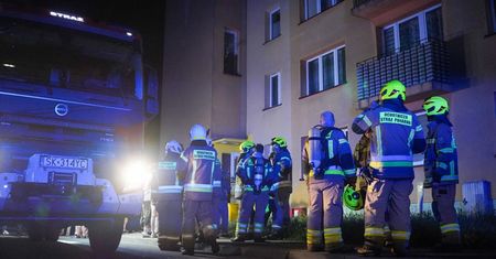 Wybuch na 10. piętrze wieżowca. Jedna osoba utknęła na balkonie