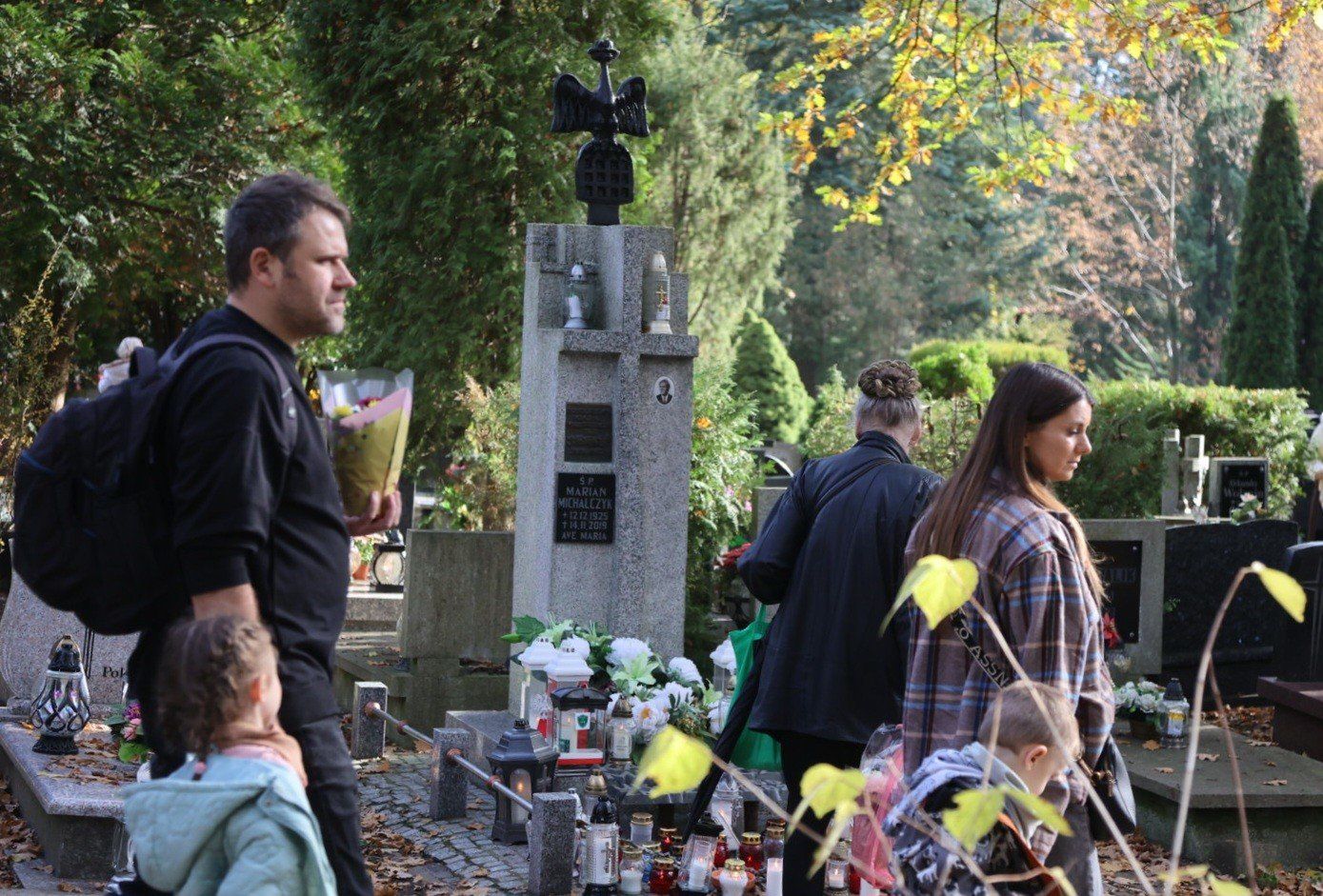 Cmentarz Grabiszyński i Cmentarz Żołnierzy Polskich na 1 listopada