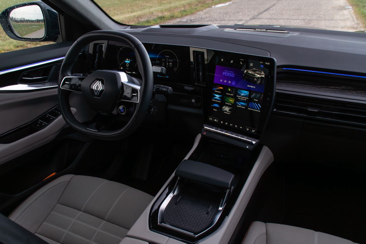 Renault Espace E-Tech