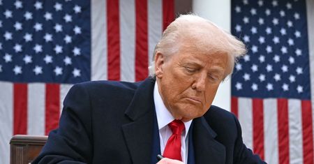 Komentują decyzję Trumpa. "Największa zmiana od 100 lat"