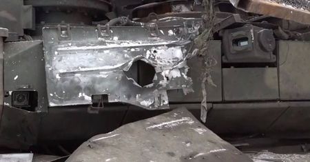 Duma Putina spotkała się z ukraińskimi dronami. Wygląda teraz jak szwajcarski ser
