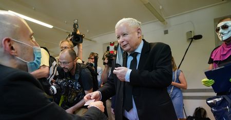 Jarosław Kaczyński może wskoczyć do rządu. Ile zarobi? Kwota robi wrażenie