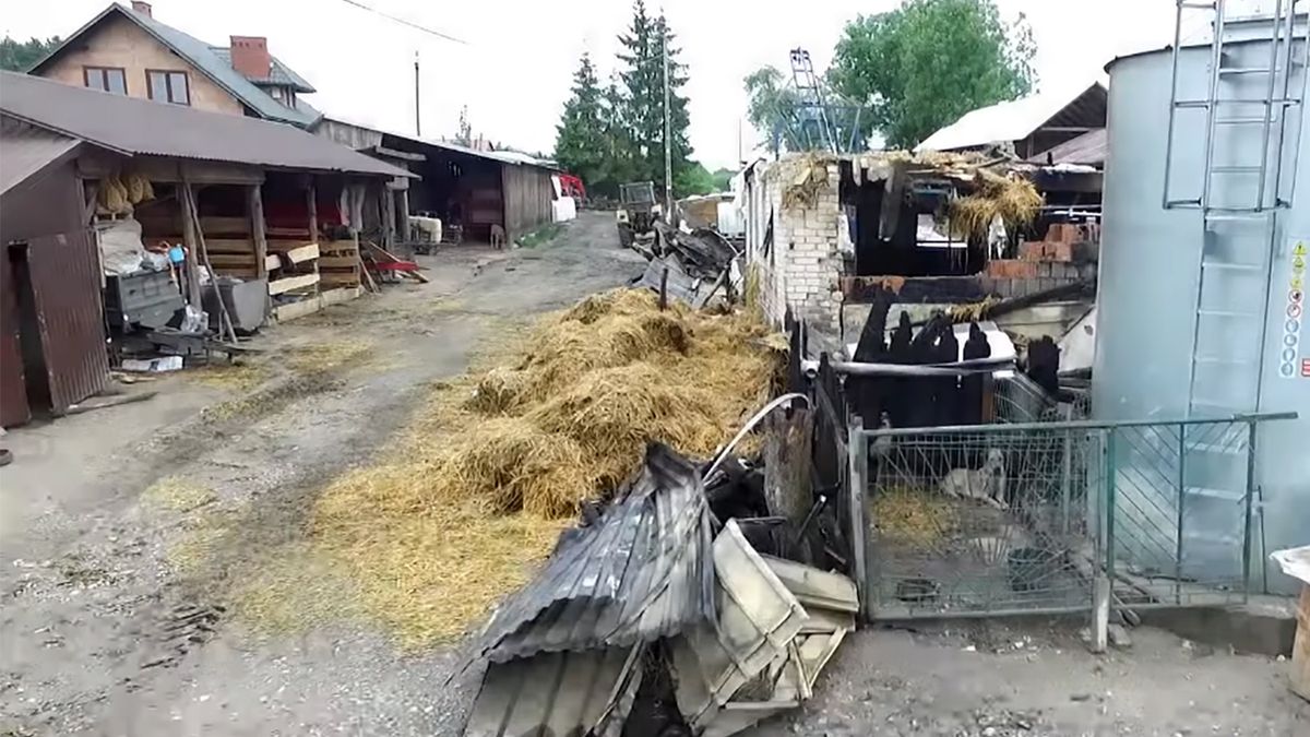 Pożar gospodarstwa rolnego w Słobodzie strawił sprzęt i maszyny rolnicze