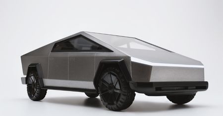 Tesla znów nie dotrzymała obietnic. Są kolejne opóźnienia