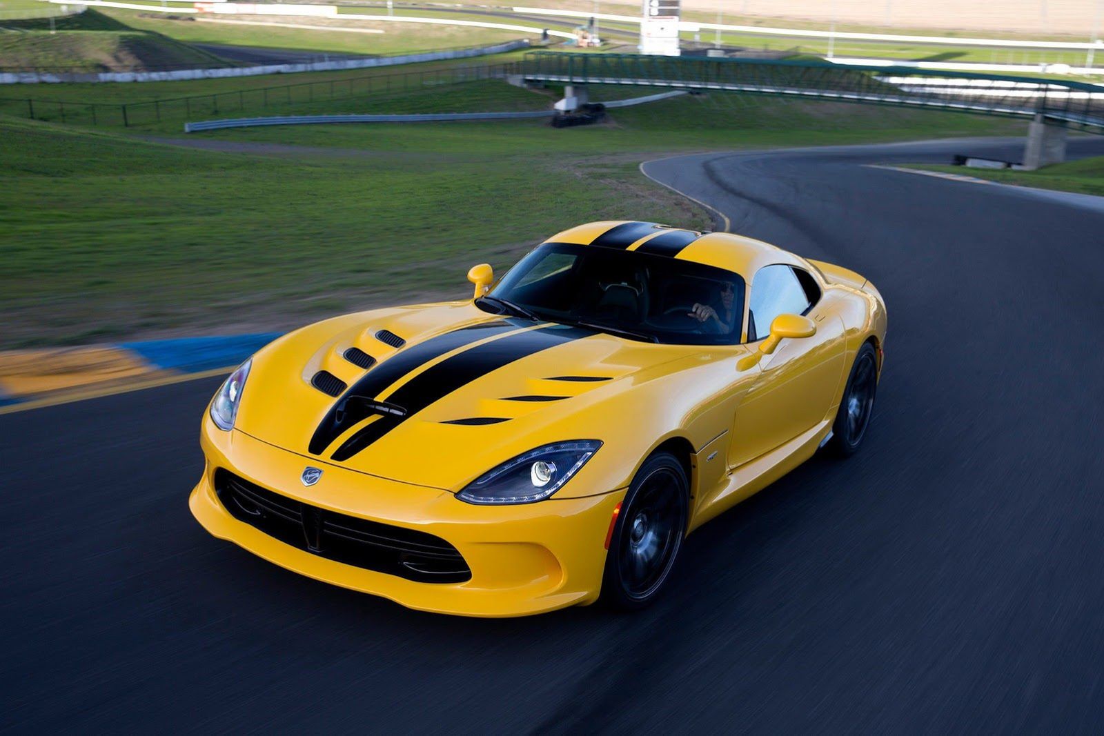 2013 SRT Viper - w żółci, czerwieni, czerni i niebieskim [aktualizacja] 91