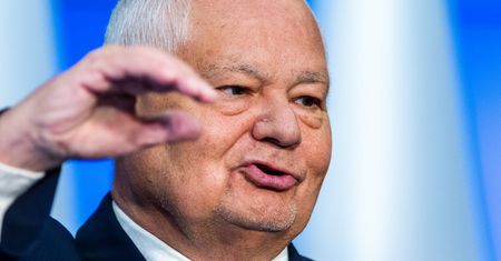 Jaka władza, tacy Giganci. Eksperci miażdżą nagrodę dla Glapińskiego