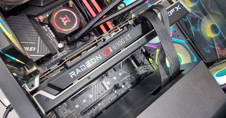 Więcej FPS-ów za darmo? AMD rozszerza dostępność FSR 4.1