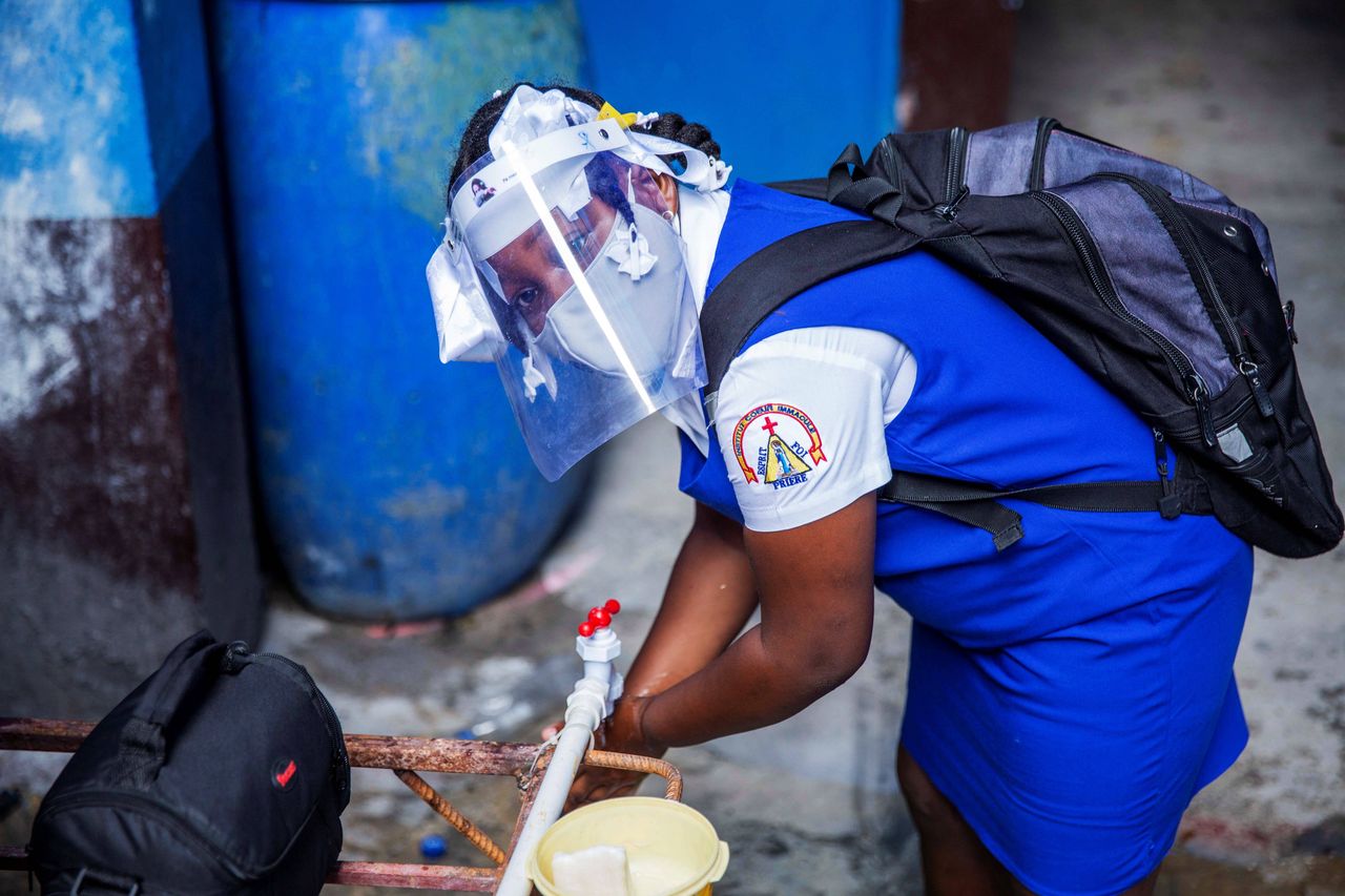 Dramatyczna sytuacja na Haiti. Wciąż nie ruszył program szczepień przeciw COVID-19