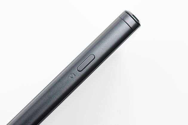 Sony Xperia XA2 Ultra - sprzętowy spust migawki